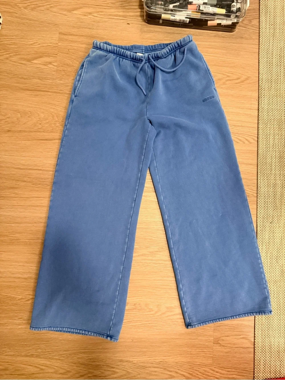 Aritzia Cozy Sweatfleece Mega Cargo™ Sweatpant in No-stress Light Blue, Size S